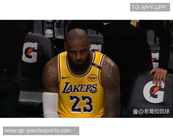 湖人队与开拓者队G3赛后采访精彩回顾与球员表现分析 湖人队与开拓者队G3赛后采访精彩回顾与球员表现分析